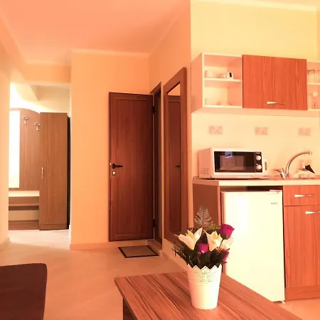 Отель Sunny Paradise Family