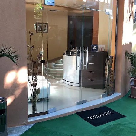 Sunny Paradise Family Отель Китен