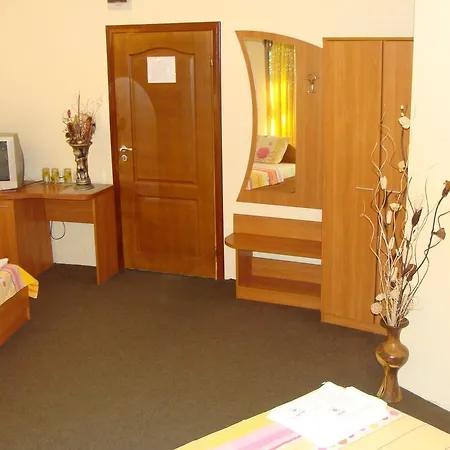 Sunny Paradise Family Отель 3*