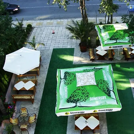 Sunny Paradise Family Китен