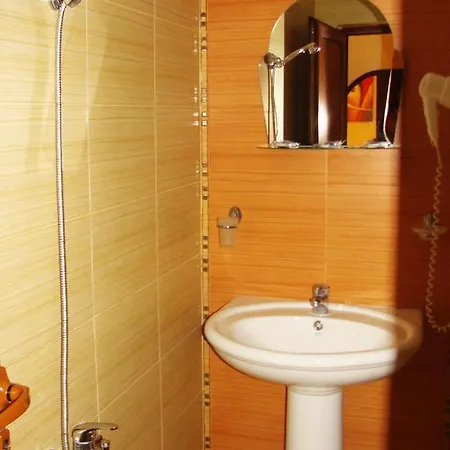 Sunny Paradise Family Отель Китен