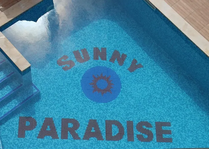ホテル Sunny Paradise Family 3*