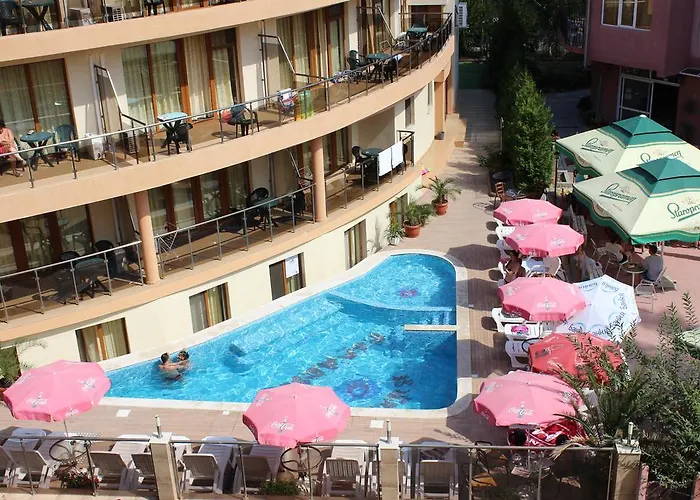 Sunny Paradise Family