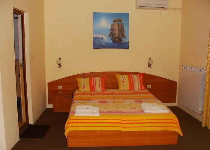 ホテル Sunny Paradise Family 3*