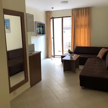 Sunny Paradise Family 3*