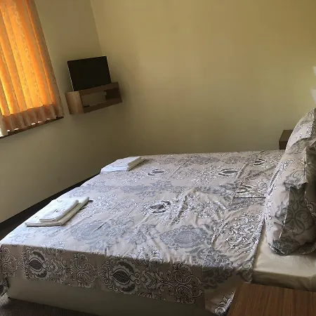 Sunny Paradise Family Отель