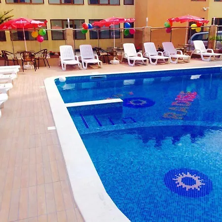 Sunny Paradise Family Отель Китен
