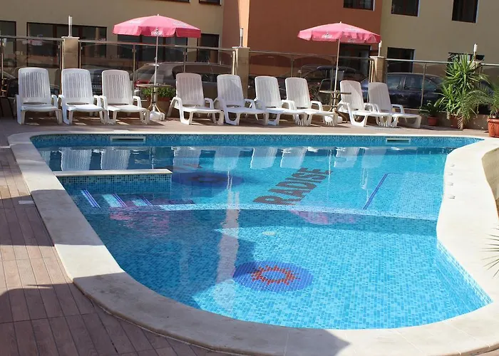 호텔 Sunny Paradise Family 3*