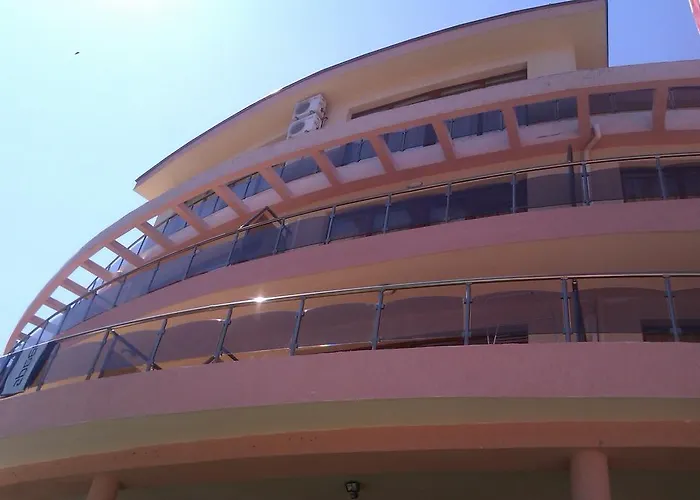 호텔 Sunny Paradise Family 키텐